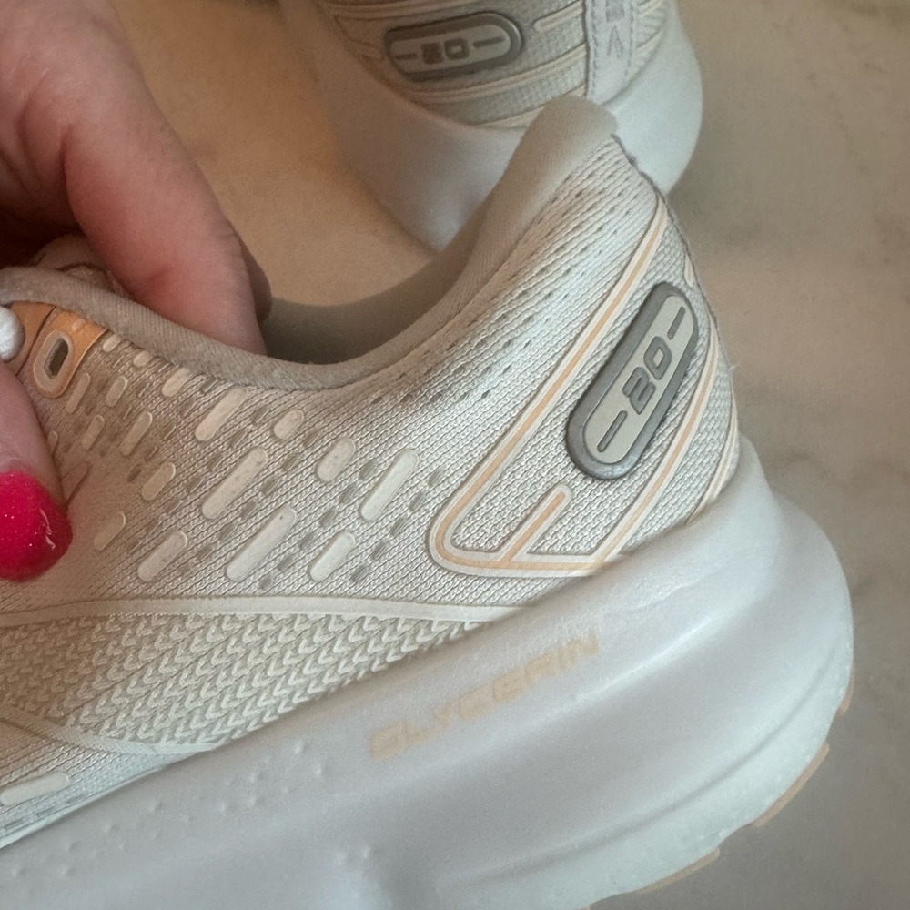 Brooks white/cream Running Shoes - Picture 6 of 8